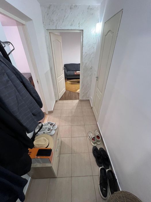 Apartament cu 2 camere de inchiriat parter str oituz complet mobilat 40mp tv internet la 3 minute de universitate mers pe jos