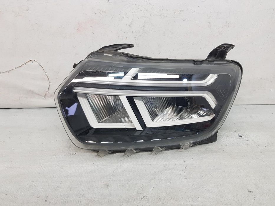Far stanga full led Dacia Duster 2 facelift dupa 2022