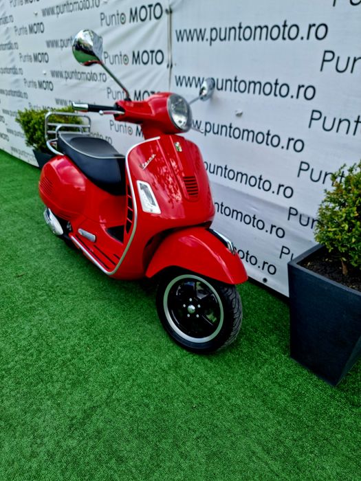 Piagio Vespa 300 Gts
