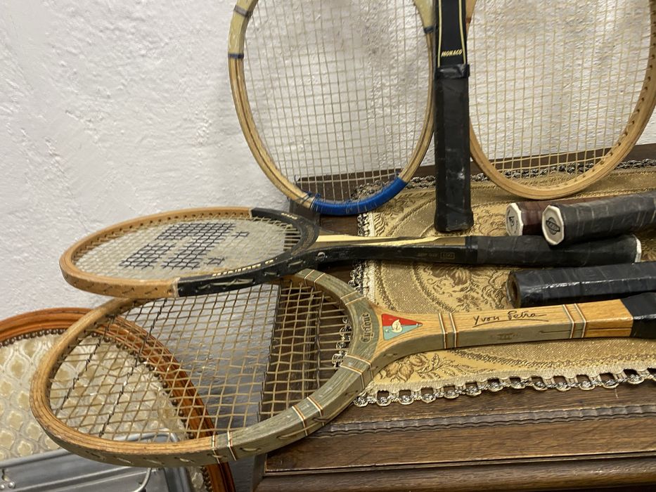 Голяма колекция на ретро тенис ракети дървена ренис ракета