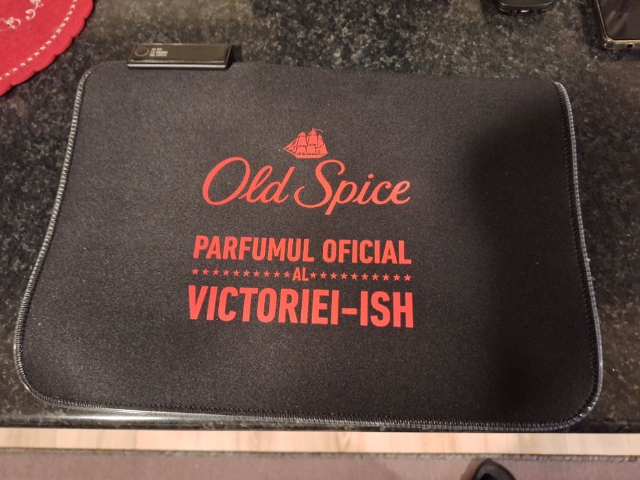 Mouse și  gamepad rgb.