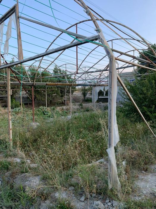 Teplitsa temirlari sotiladi