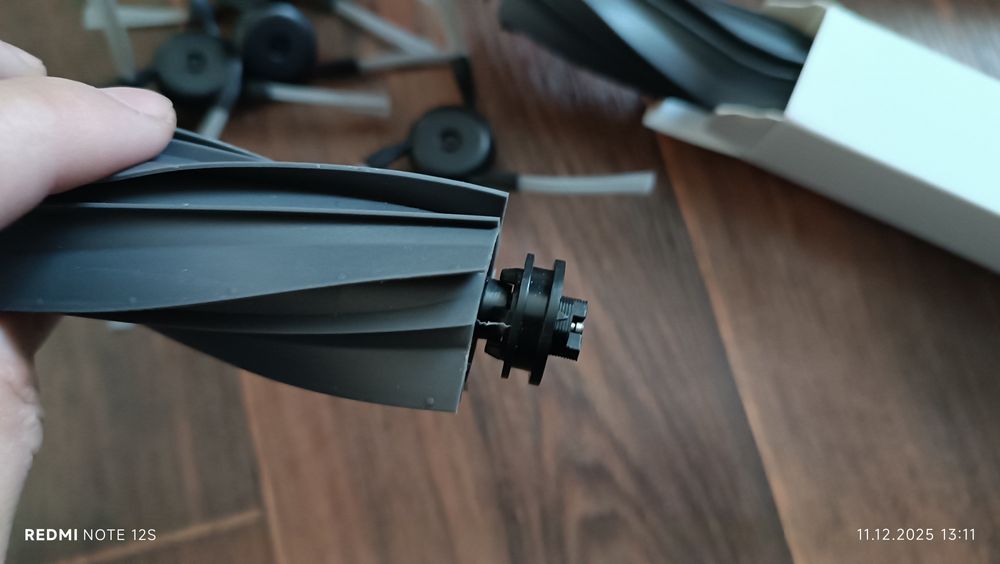 Щетки на робот пылесос Dreame