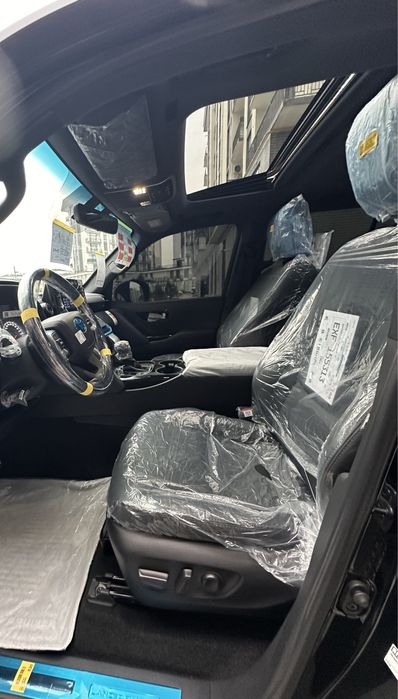 Tayota Land Cruiser Prado 300 VX 4 Litr