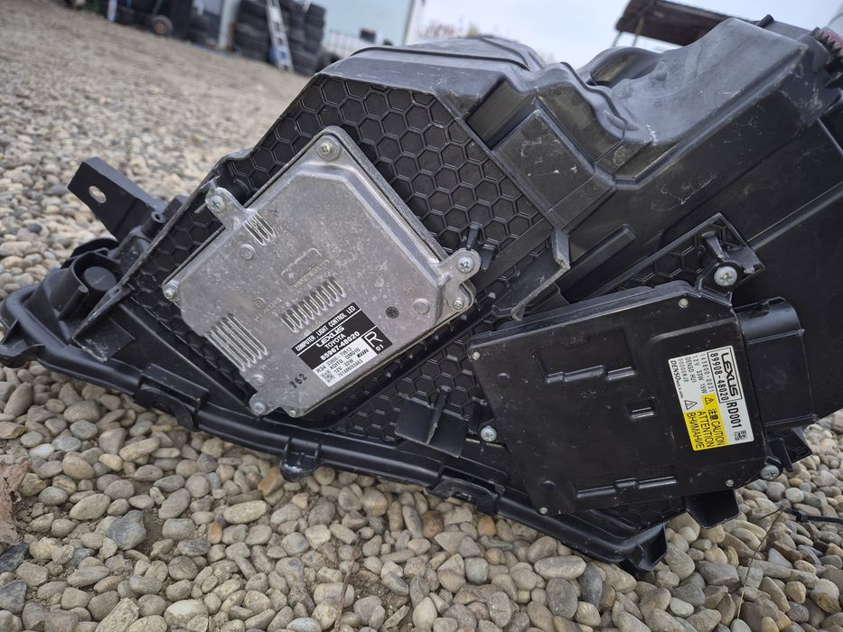 Far dreapta full led lexus rx 450 an 20189