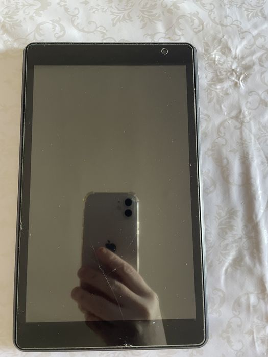 Планшет на запчасти.  .