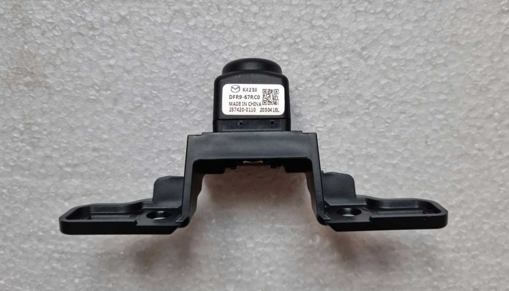 Mazda CX30 предна камера OEM DFR9-67RC0 / Мазда ЦХ30