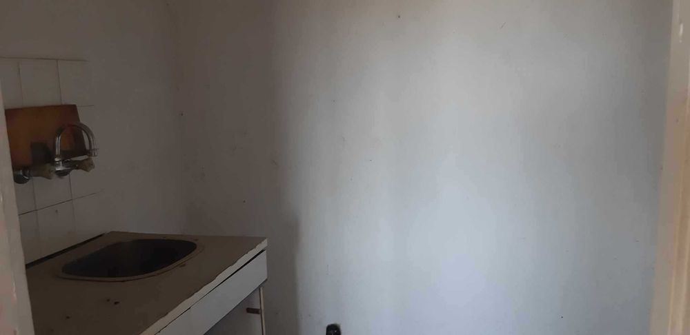 Продава се Двустаен апартамент в Омуртаг - 51 кв.м за 350 €/кв.м - Снимка #4