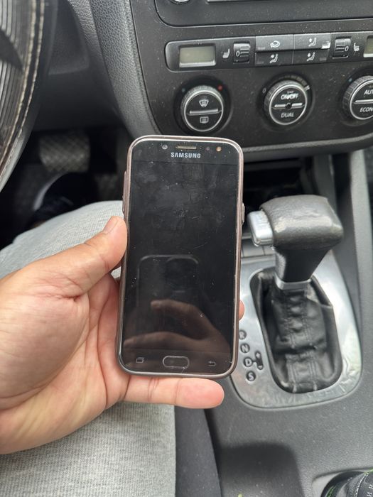 Продам j5 samsung