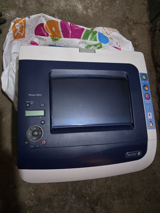 Цветен принтер Xerox ЗА ЧАСТИ