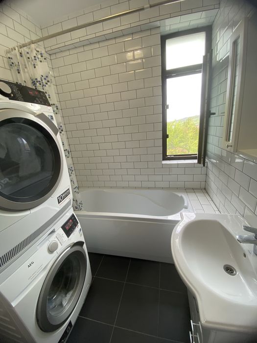 Apartament 3 camere,2 parcari supra/subterana,boxa,Valea Lupului