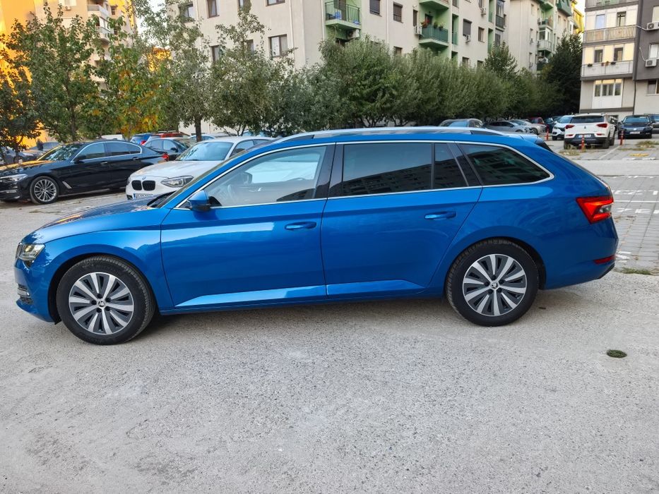 SKODA Superb 2023 — imagine 4
