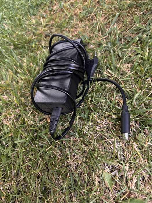 Trotinetă Electrică Xiaomi Mi Scooter Essential – Stare Foarte Bună + Husă si încarcator Inclus