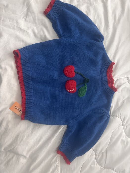 Пуловер нов с етикета