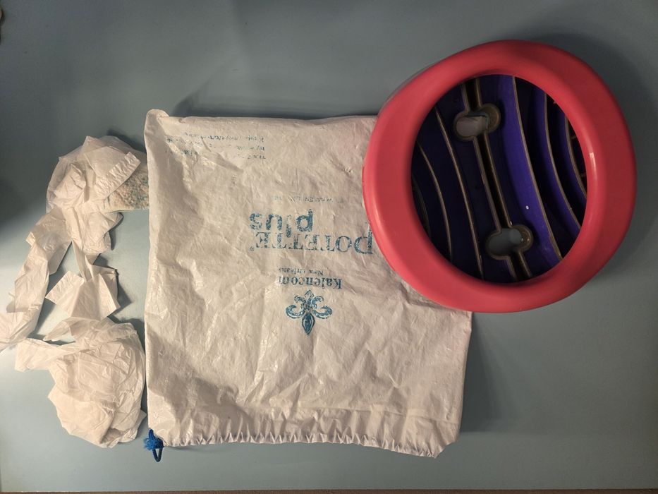 Oliță portabila pottete 2 in 1 roz