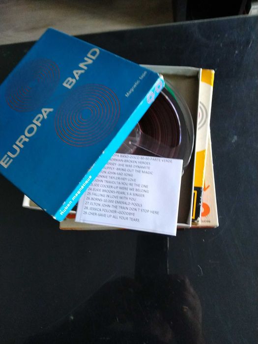 Vand benzi ,role magnetofon diverse  rola plastic sau metalica