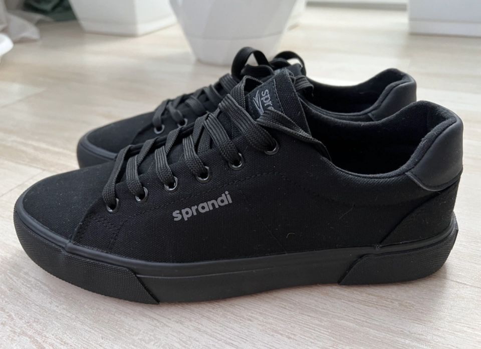 Tenesi Sprandi marimea 44