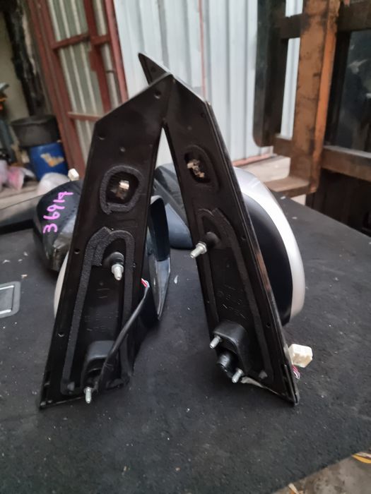 Зеркала на Toyota Estima