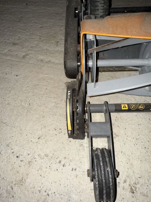 Masina de tuns iarba manuala