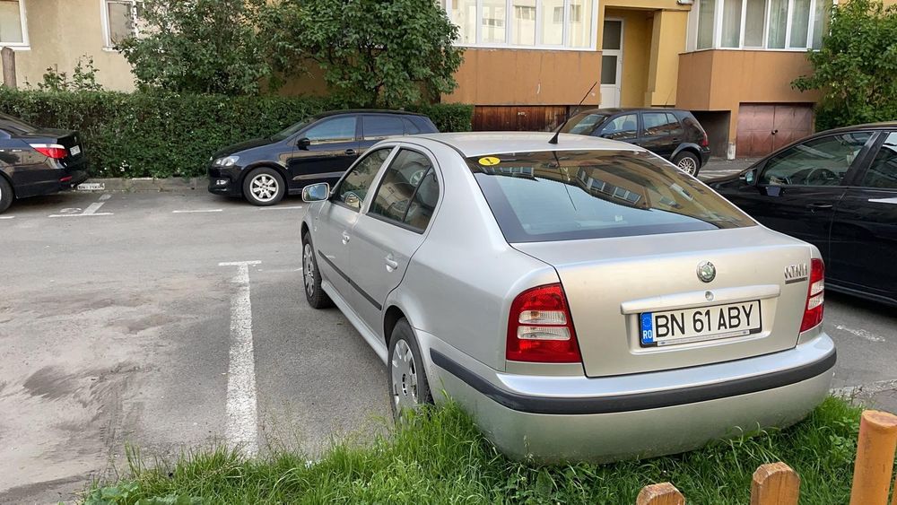 Skoda Octavia   2004,Motorizare  1,6 benzina, Cutie  Preț  2700 eur  negociabil,