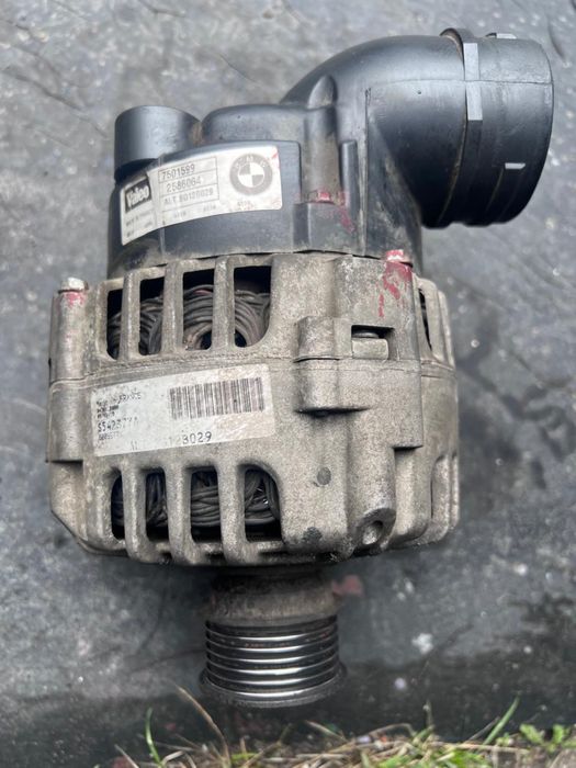 Продам генератор bmw m54 m52