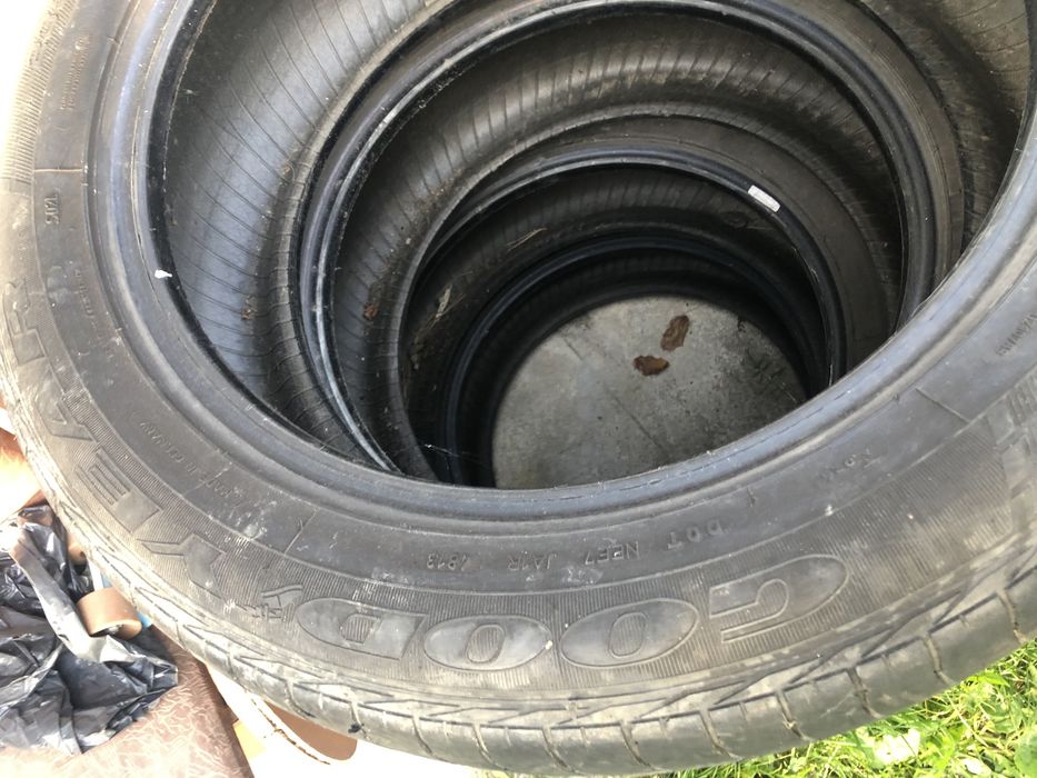 Vand 3 anvelope goodyear excelence suv 235/55/r19 m+s, am si vara