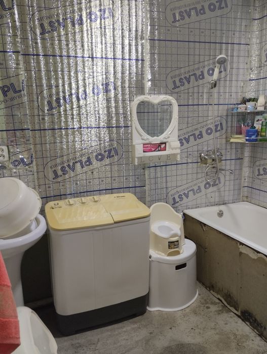 Uy sotiladi 4sotixdan ortiq