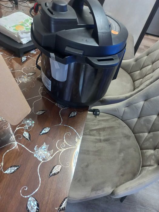 Уред за готвене Instant Pot