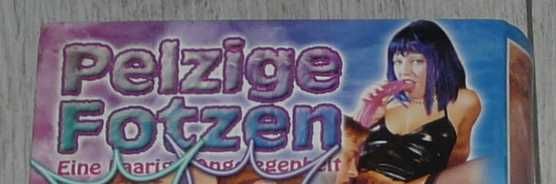 filme pentru adulti pe DVD la 30 lei si  o caseta video,XXX, la 40 lei