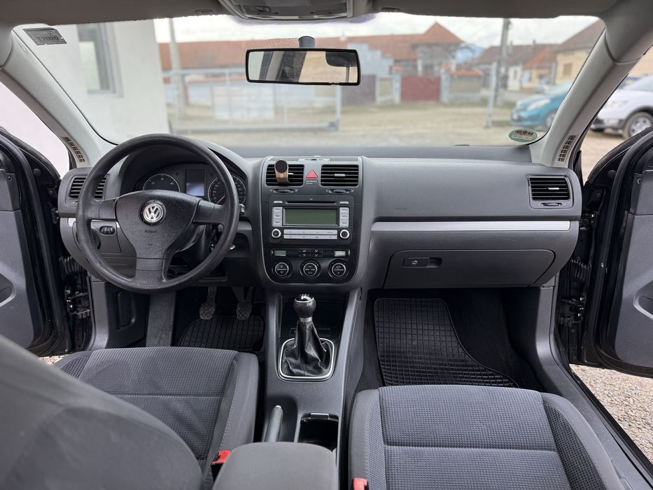 Volkswagen Golf 1.9 TDI 105 CP 2008 SE POATE IN RATE