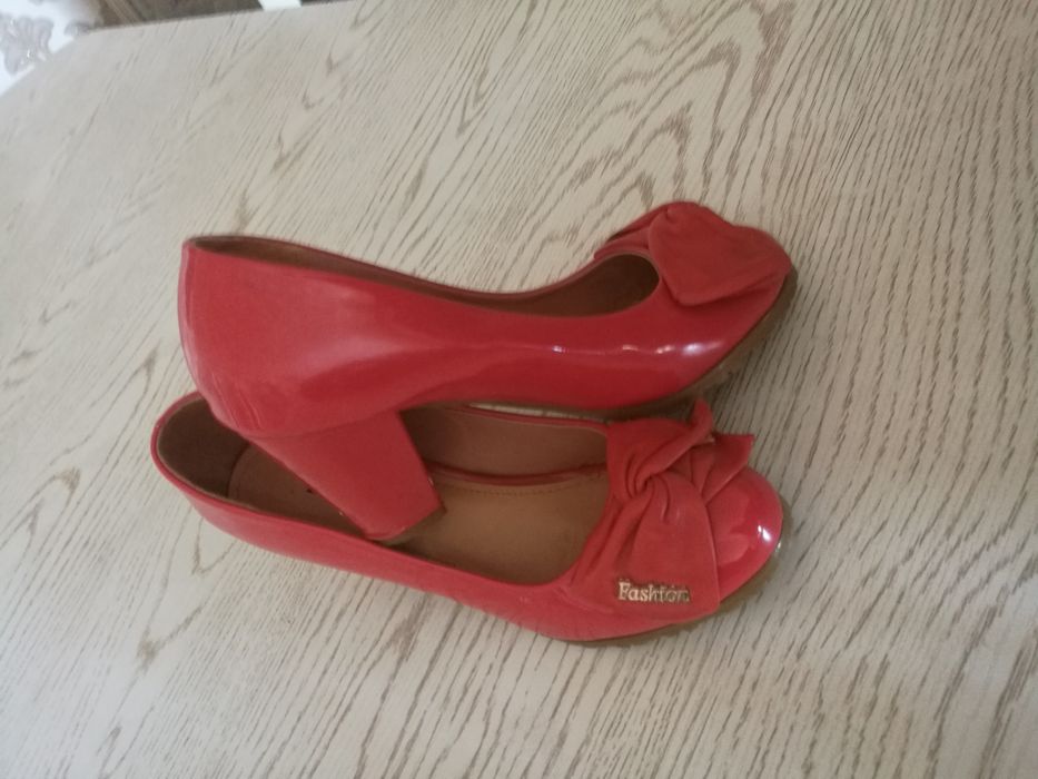 Продаётся туфли 38размер