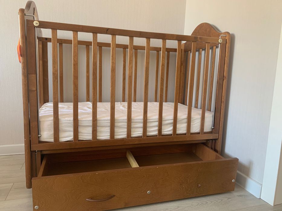 Кроватка детская