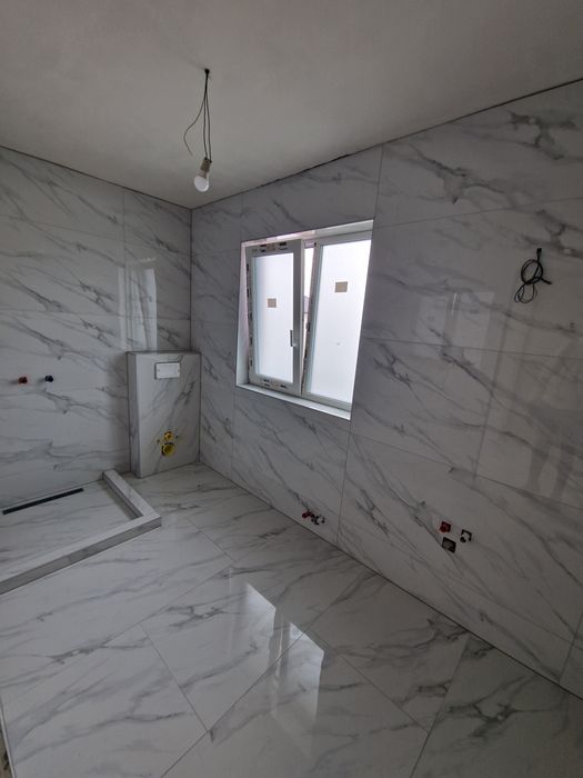 Vând case la cheie individuale P+E 350mp teren aferent