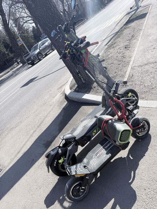 электро самокат spider max dualtron