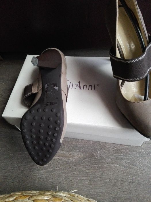 Обувки с пайети Friis&Company