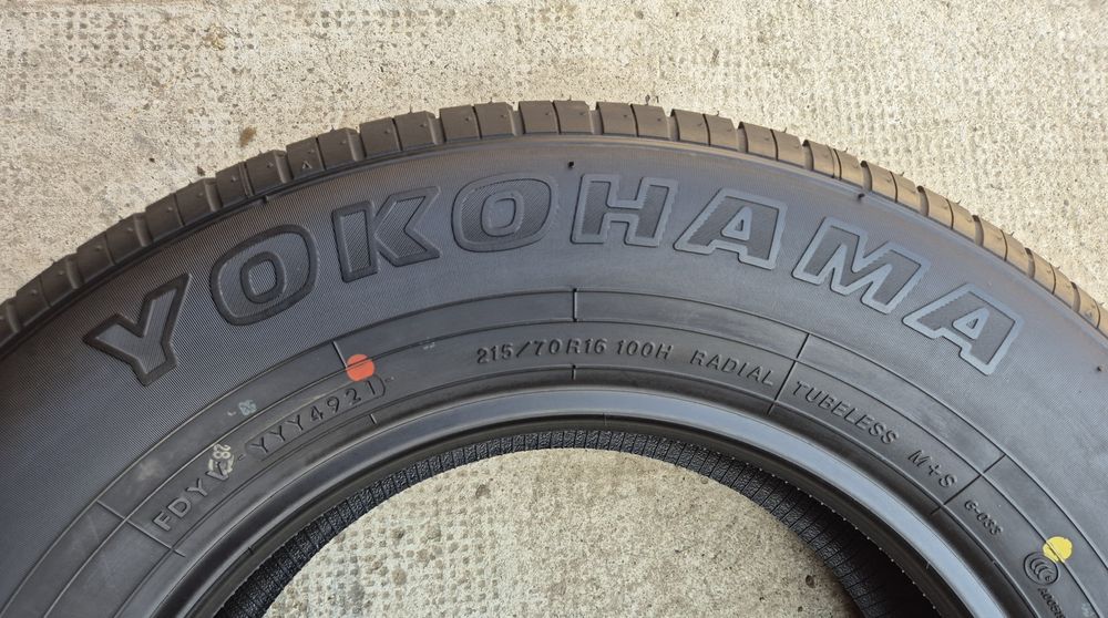 O bucată 215/70 R16 100H Yokohama Geolandar GO33 vară
