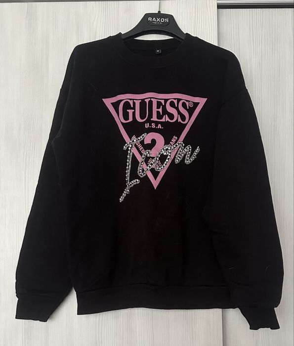 Бял и черен сиучър Guess