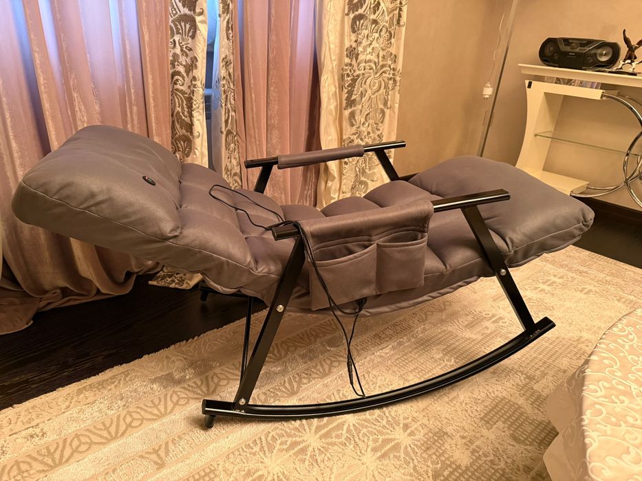 Продам массажное кресло-качалку