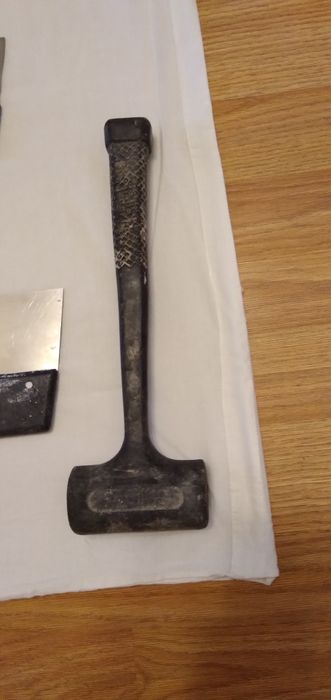 Инструмент для ремонта.