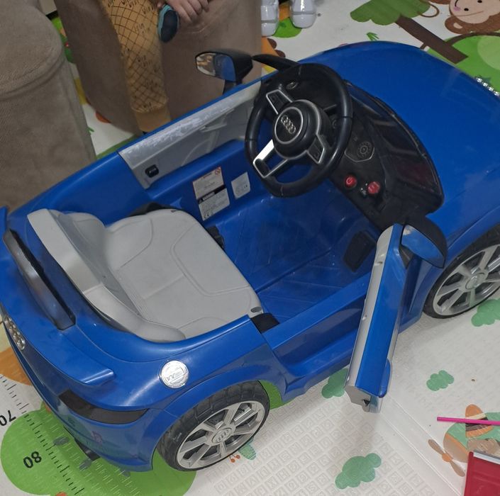 Masina electrica copii cu telecomanda