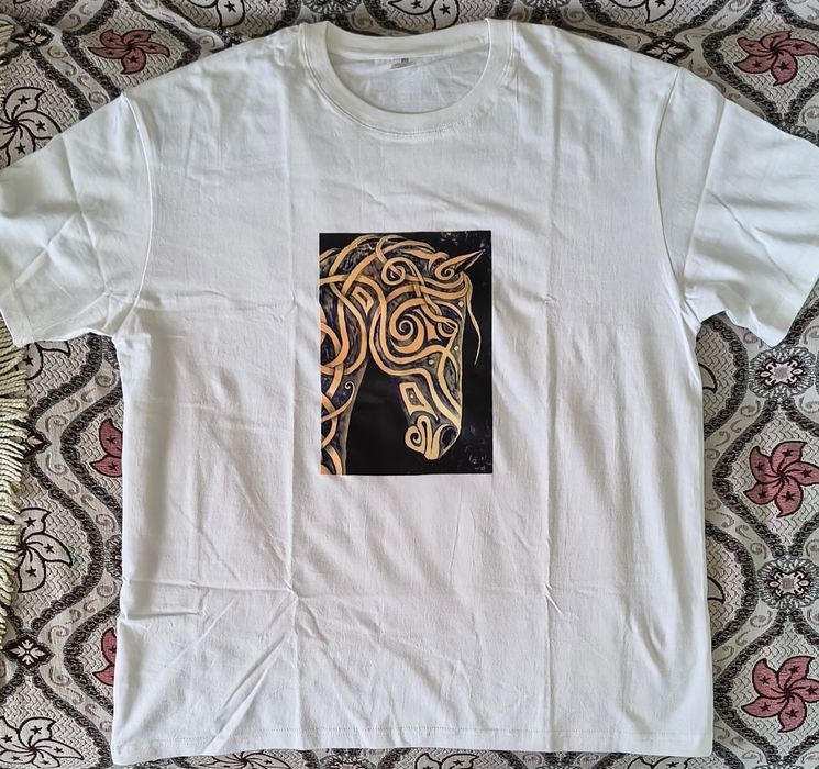 Футболки женские