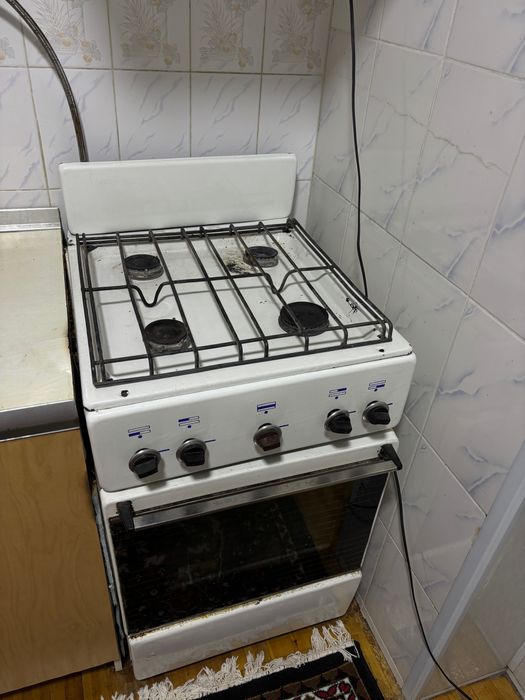 Газ плита 4 комфорки
