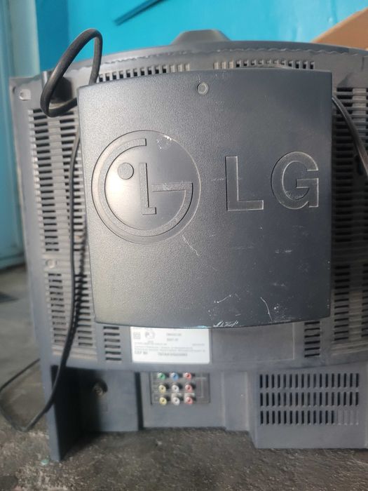 Продам телевизор LG