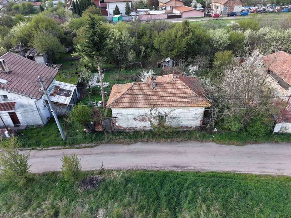 Продава се Къща в с. Волуяк, Област София-град - 59 кв.м за 864 €/кв.м - Снимка #3