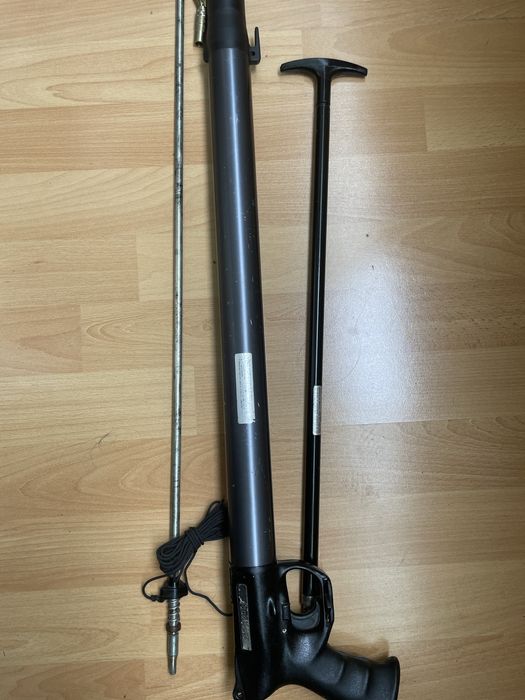 Пневматичен  харпун Марес Медистен 70см. Харпун с регулатор Mares Medisten 70sm.