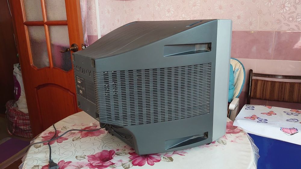 Телевизор sony Trinitron KV-21FT2Ky