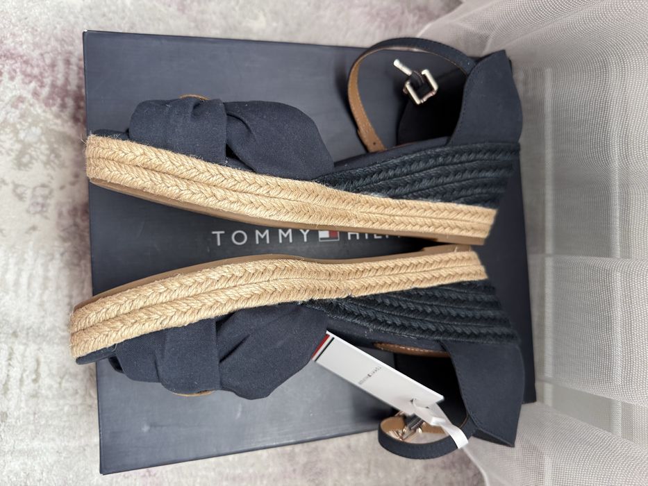 Sandale Tommy marime 39