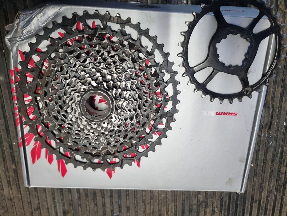 Caseta pinioane 12 v sram