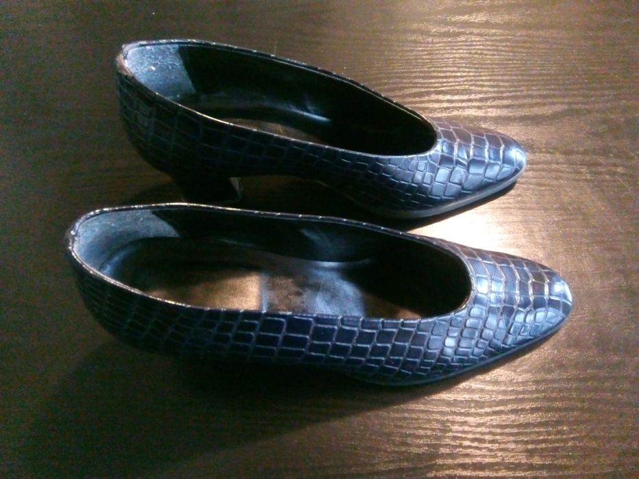 Дамски обувки