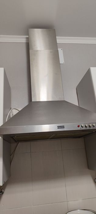 Продам вытяжку для кухни